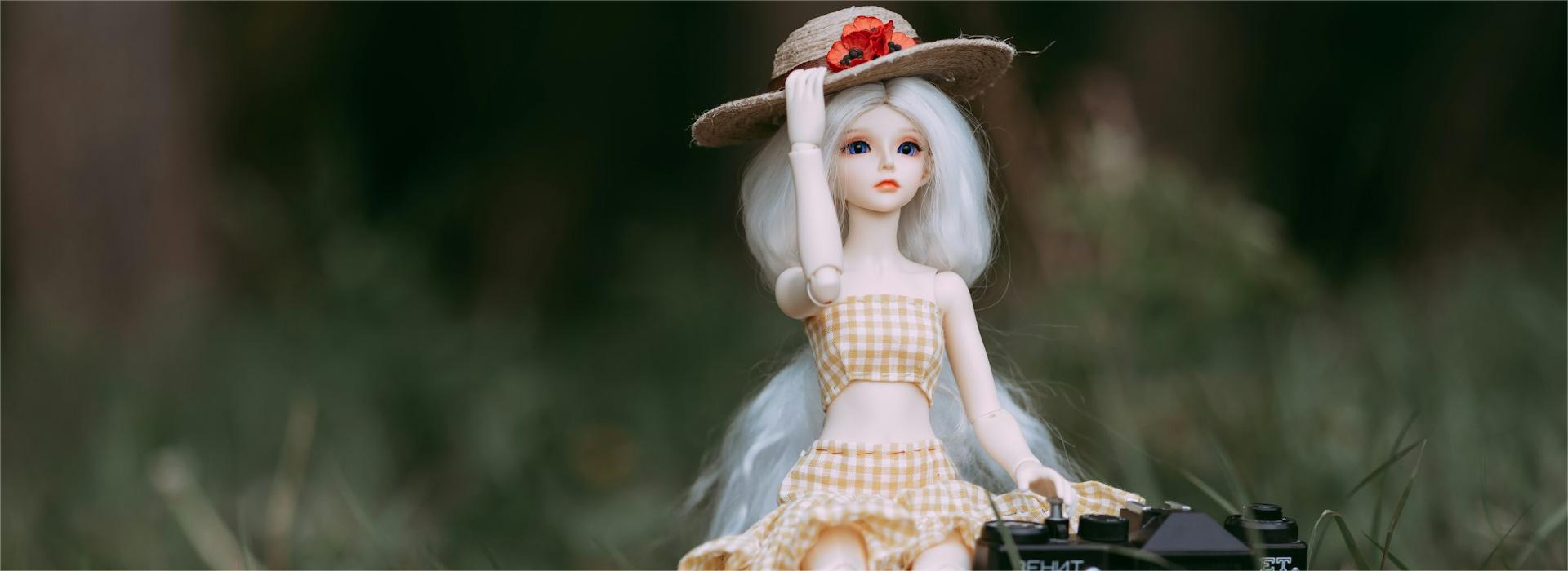 Mattel Geschäft -Mattel Geschäft tengyart R2JK0NxhRAc unsplash